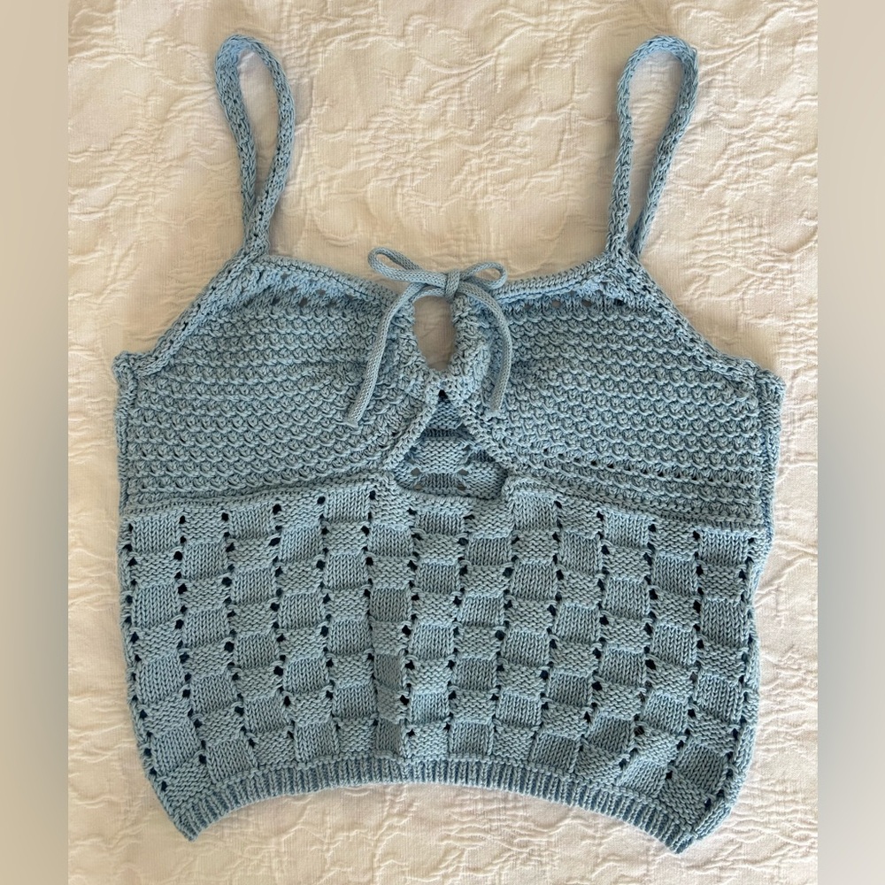 Zara Light Blue Pointelle and Crochet Knit Cami with Keyhole Design 
Size: M
NWT
